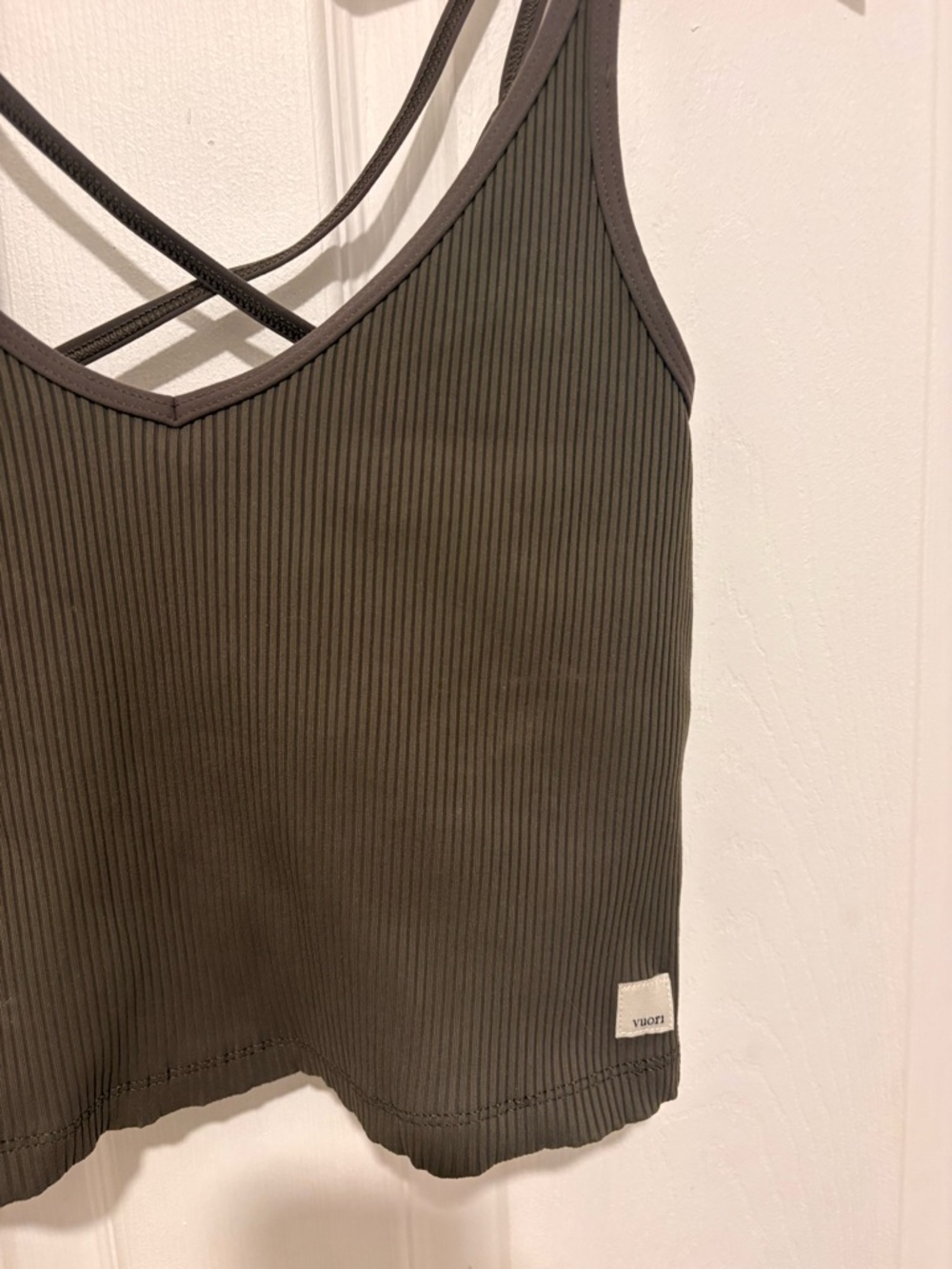 Vuori Ribbed Crop Tank - Picture 2 of 7